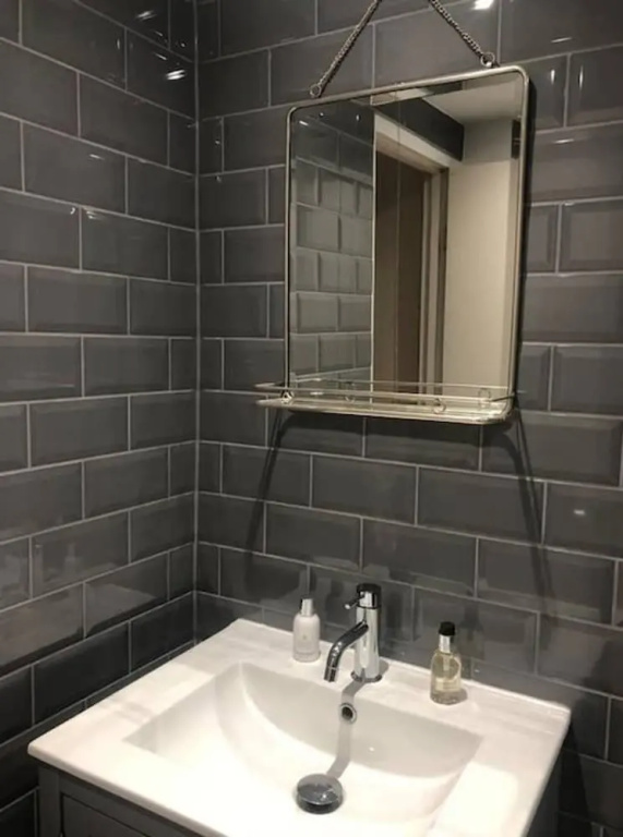 Beautiful 2 Bedroom Property in Earl's Court