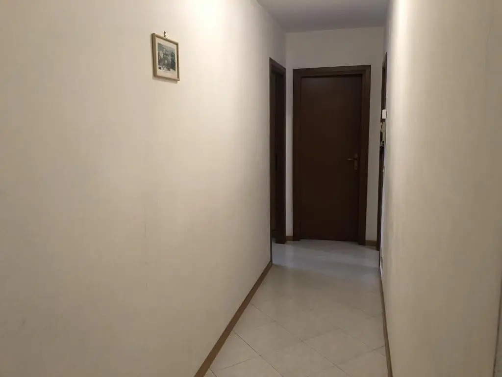 Trilocale con balcone San Gerolamo 055