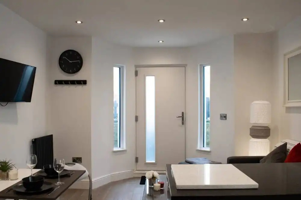 Modern 2 Bedroom Flat in Kennington
