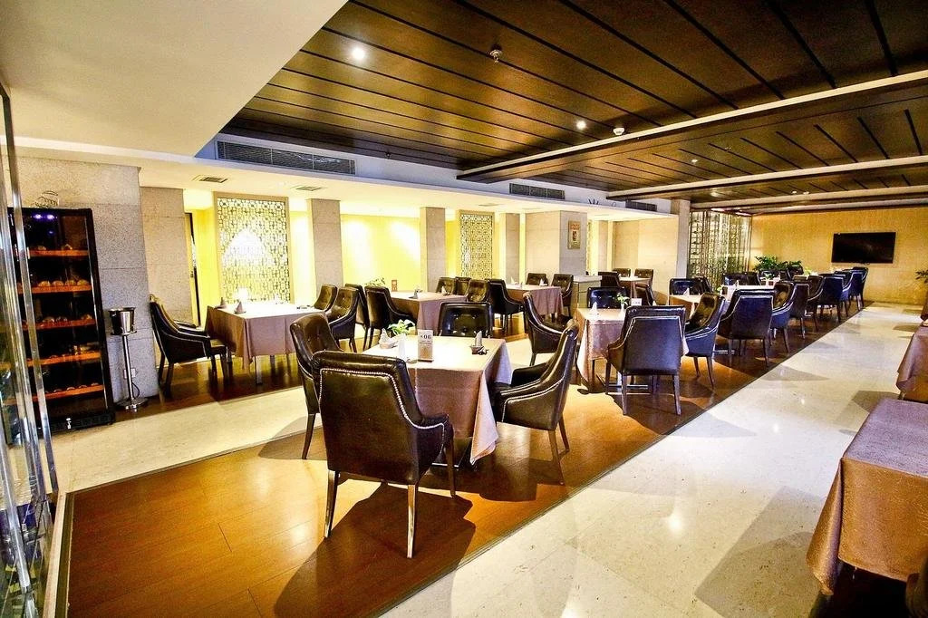 Jialong International Hotel