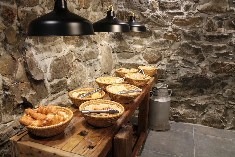 Hôtel du Crêt Rond - Logis