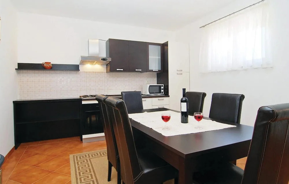 Stunning Home in Vir With Wifi and 2 Bedrooms