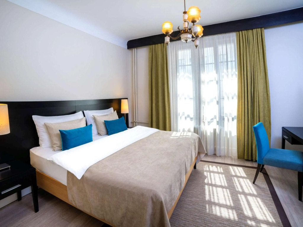 Отель Mercure Belgrade Excelsior