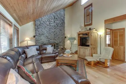 Yellow Rail 10 - Meredith Lodging