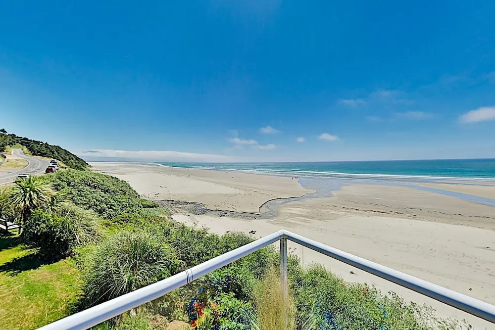 Spectacular Oceanfront Chateau Steps To Beach 3 Bedroom Home