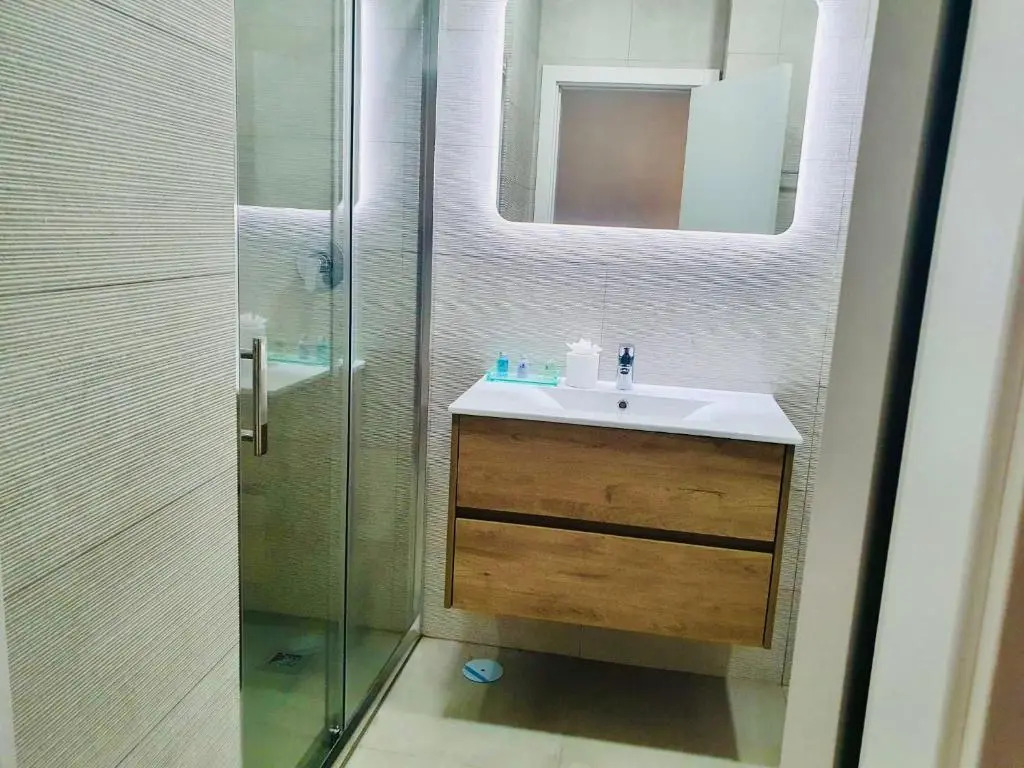 Central Lagos apt With Marina Views Near Beaches