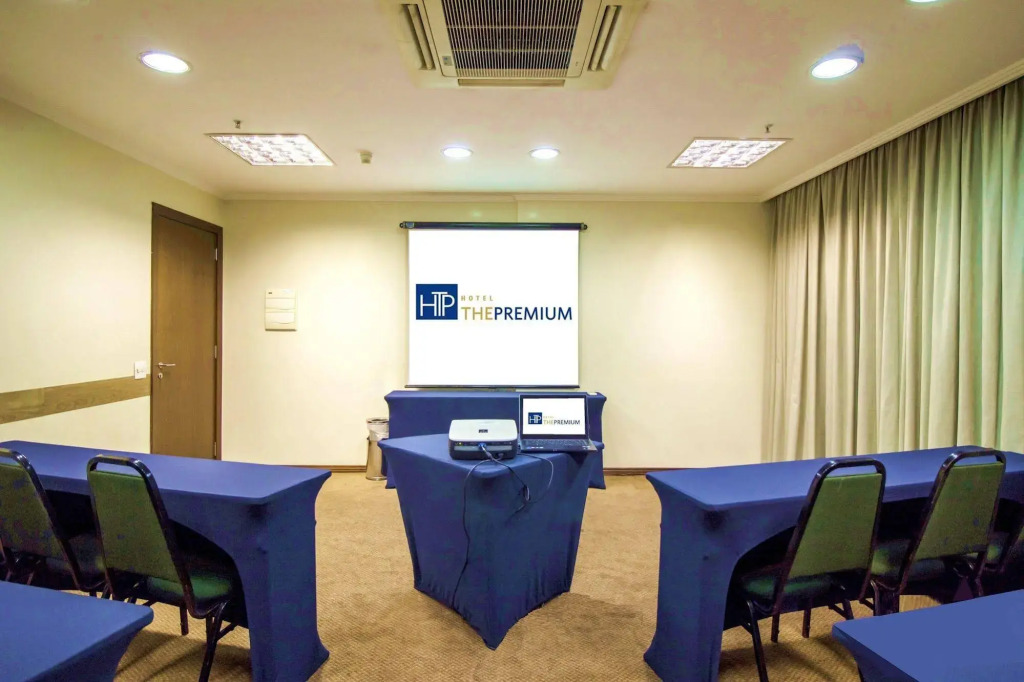 Hotel The Premium