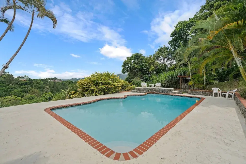 Nice Pool w Breathtaking Mountain Views BBQ