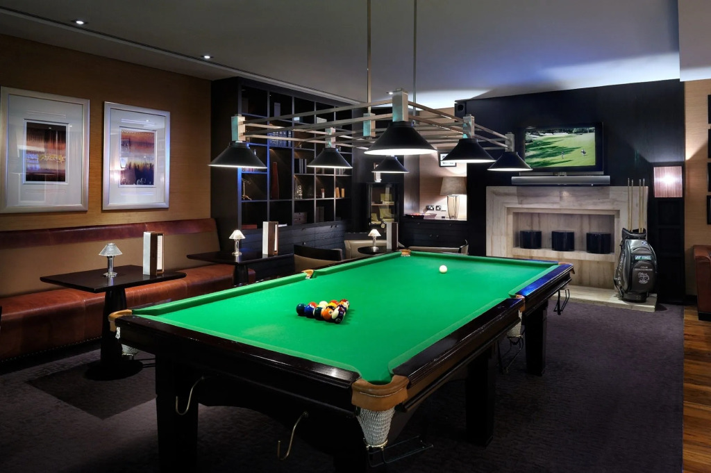 Address Montgomerie