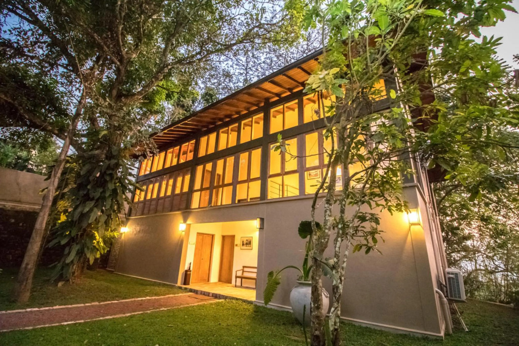 Kings Pavilion Luxury Hotel