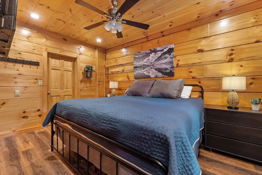 Couples Refuge by Ghosal Luxury Lodging