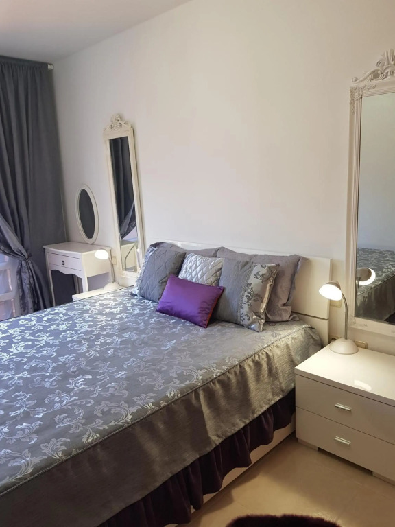 Ocean View Suite Close to Beach with Pool & WiFi