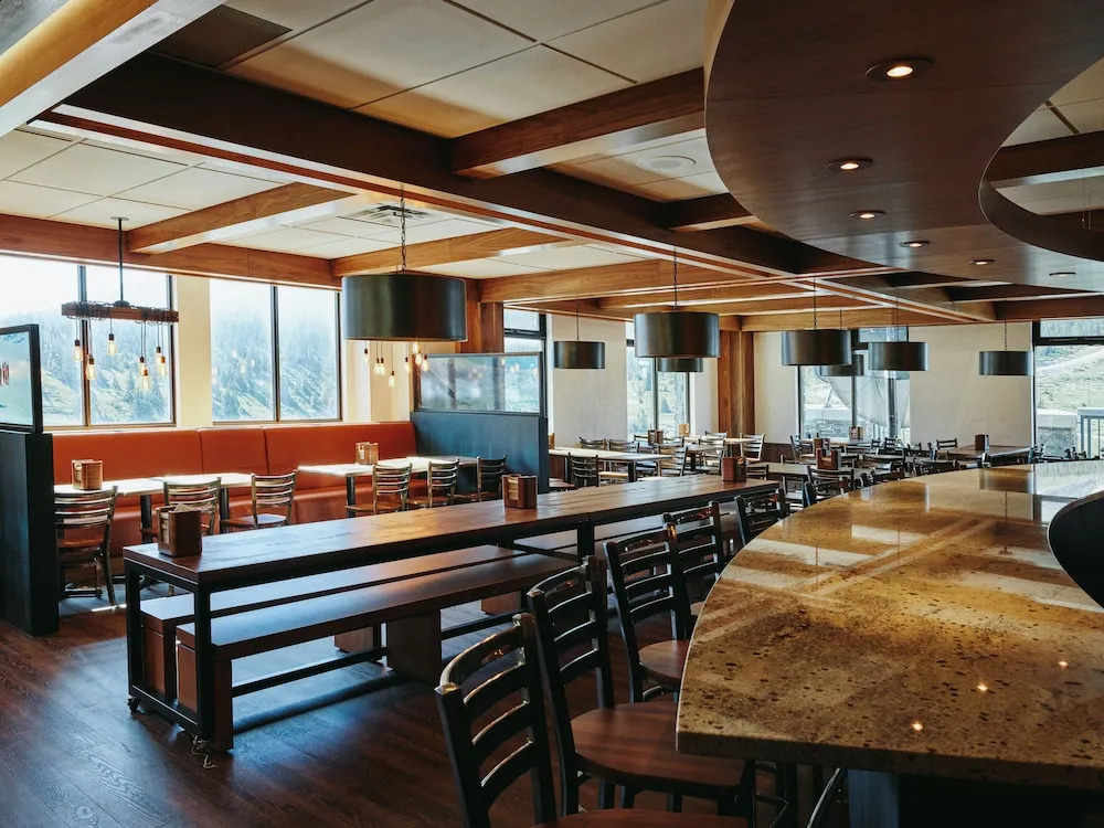 Glacier View Lodge