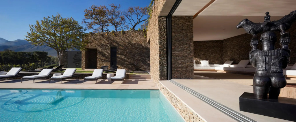 Leeu Estates