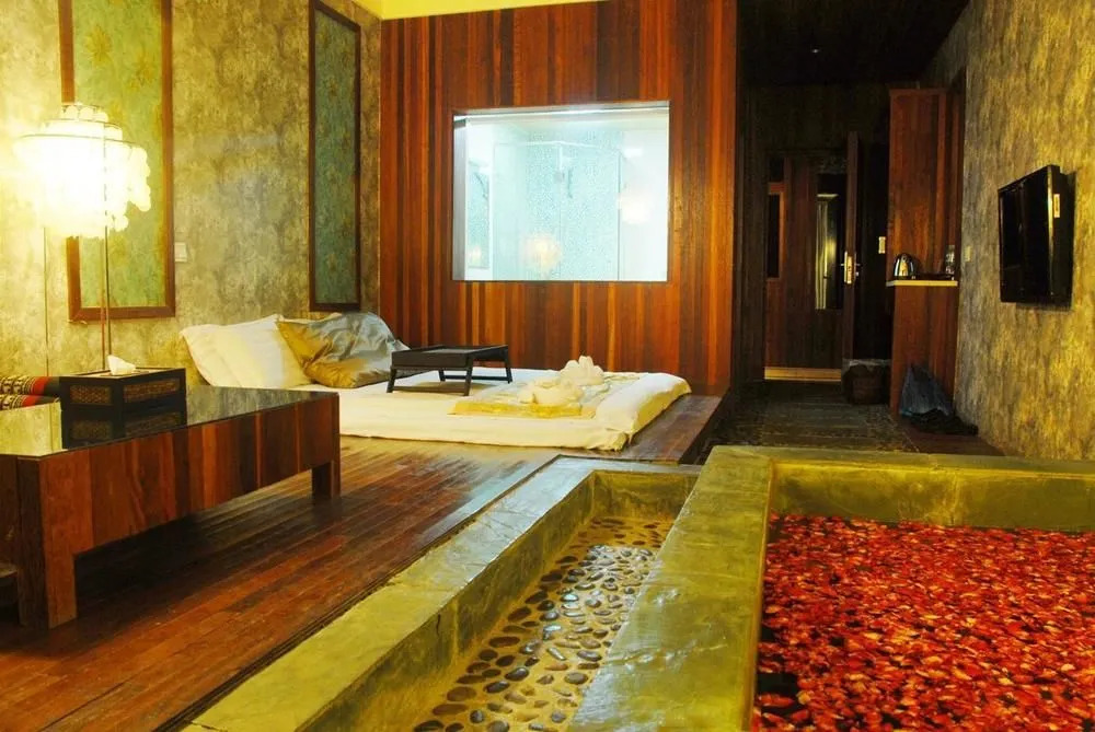 Mount Emei Jadeite Resort