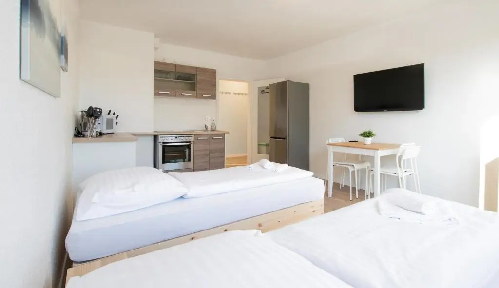 T&K Apartments - Studio Apartments - 22 min MESSE DUS & Airport DUS