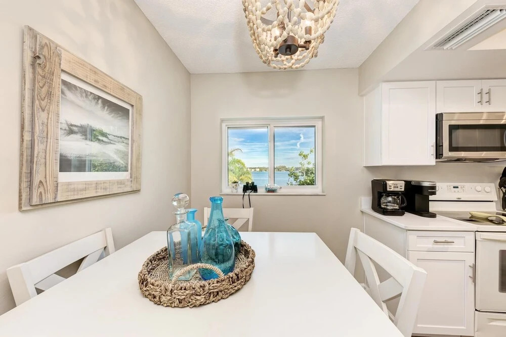 Anna Maria Island Beach Palms 8B
