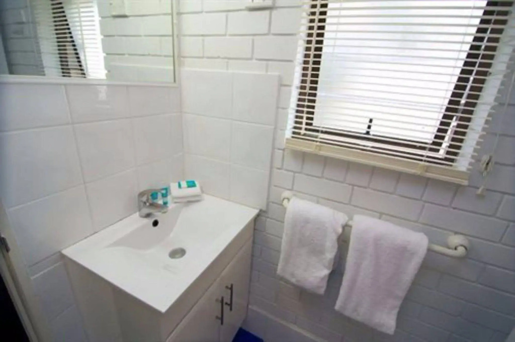 Trickett Gardens Holiday Inn