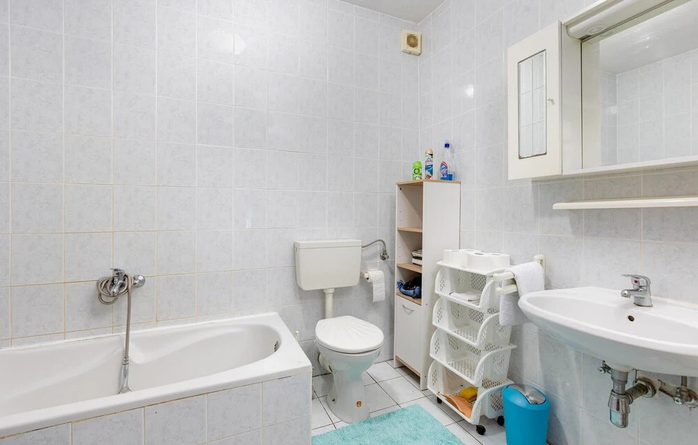 Beautiful Apartment in Zidarici With 2 Bedrooms and Wifi