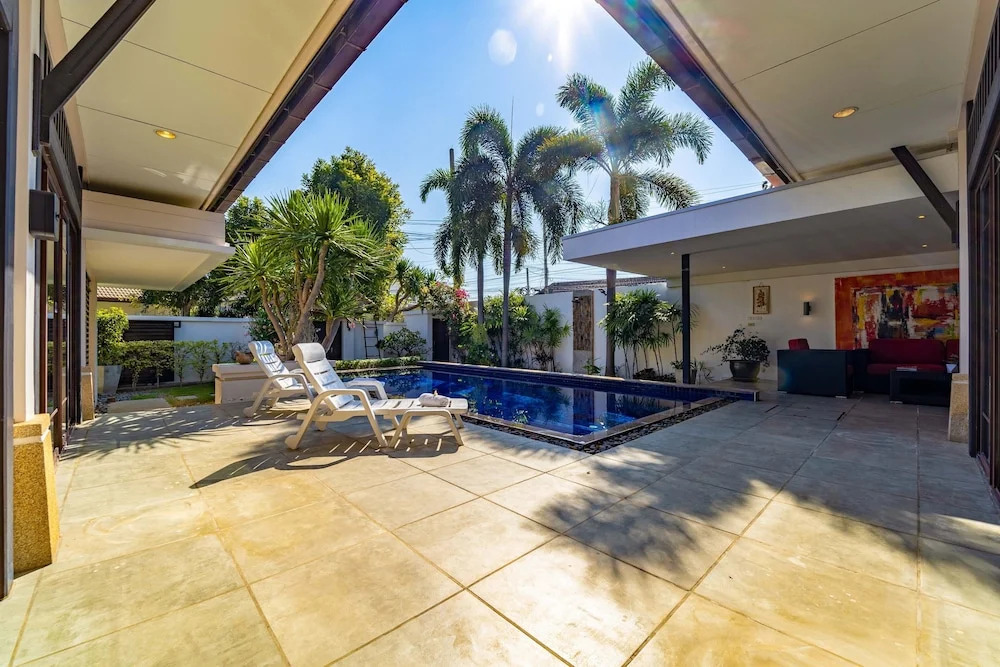 3 Bedroom Pool Villa in Great Location! BUB