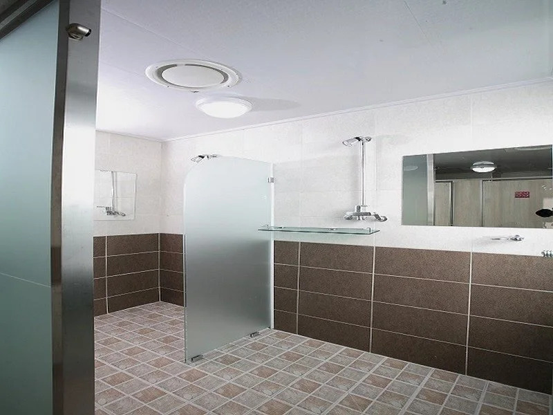 Crystal Guesthouse (гостевой дом для женщин)