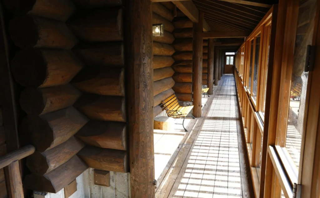 Reposer Hakuba Hotel and Offsite Villa