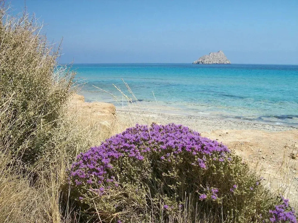 Detached Villa in Beautiful Agia Fotia Bay, Few Minutes From the Sea