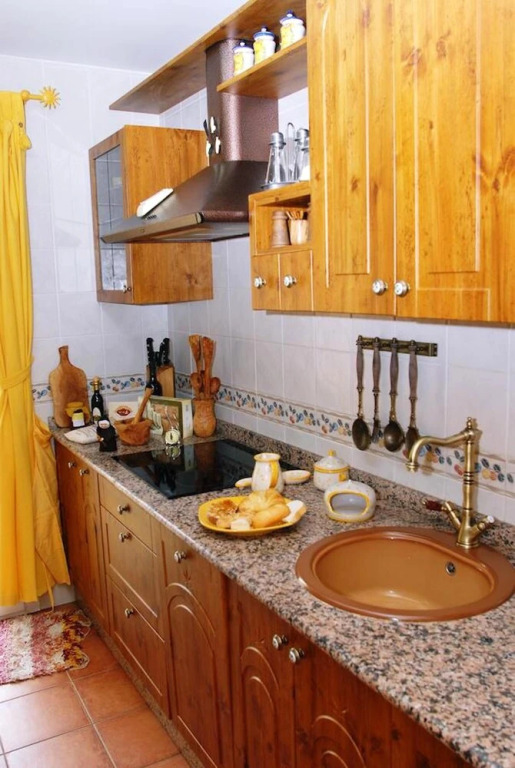 House With 4 Bedrooms in Ávila