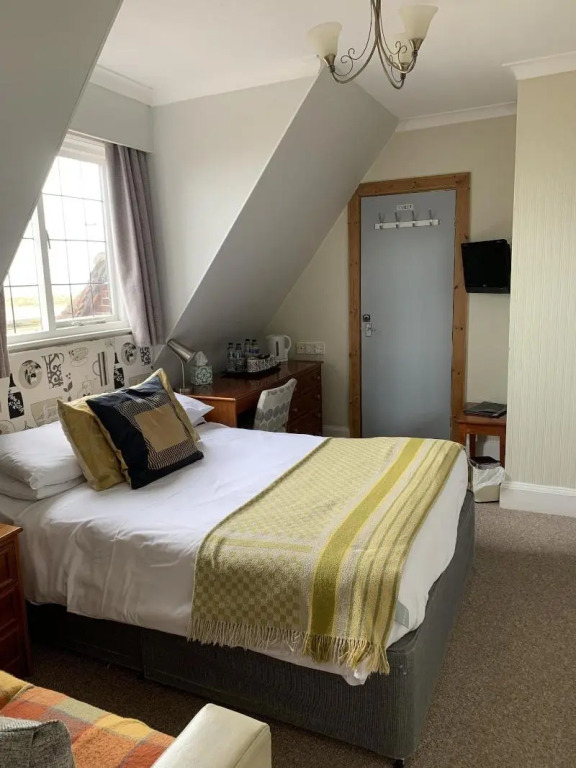 Knights Court Hotel