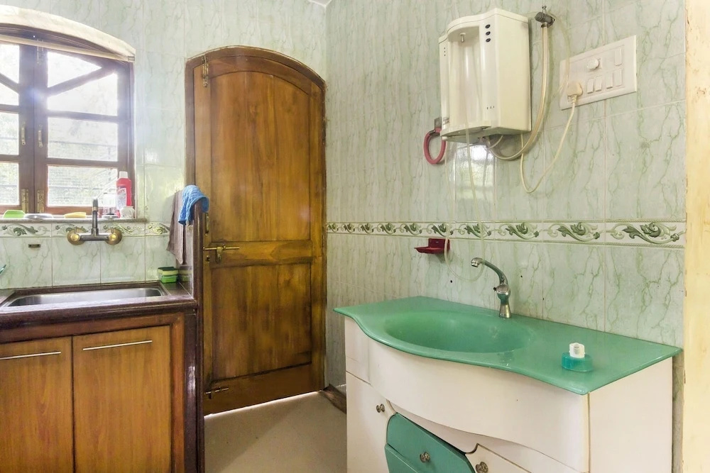 GuestHouser 4 BHK Villa 8209