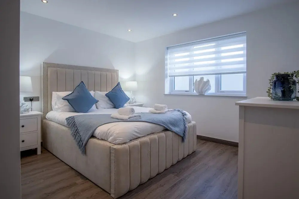 Sunrise - 5 Bedroom Home - Pendine
