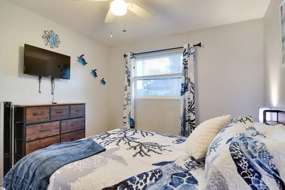 Dog-friendly Largo Apartment w/ Large Shared Yard!