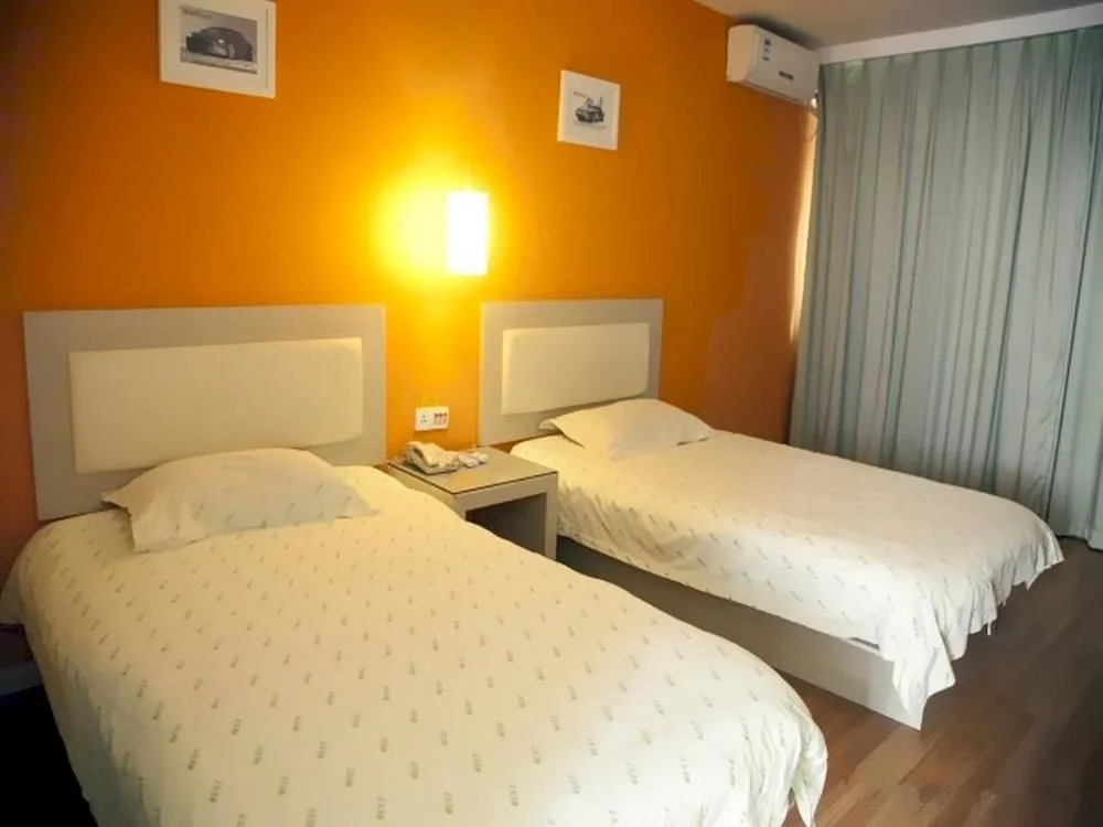 Suez Bus Hotel