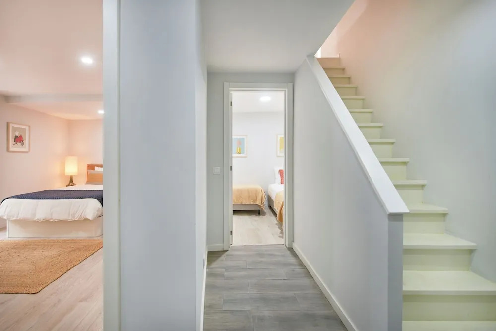 Renovated House Near Beaches, By Timecooler