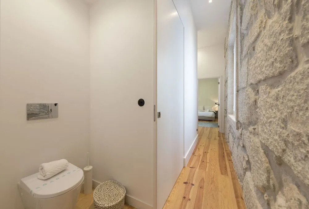 Downtown Almada Loft