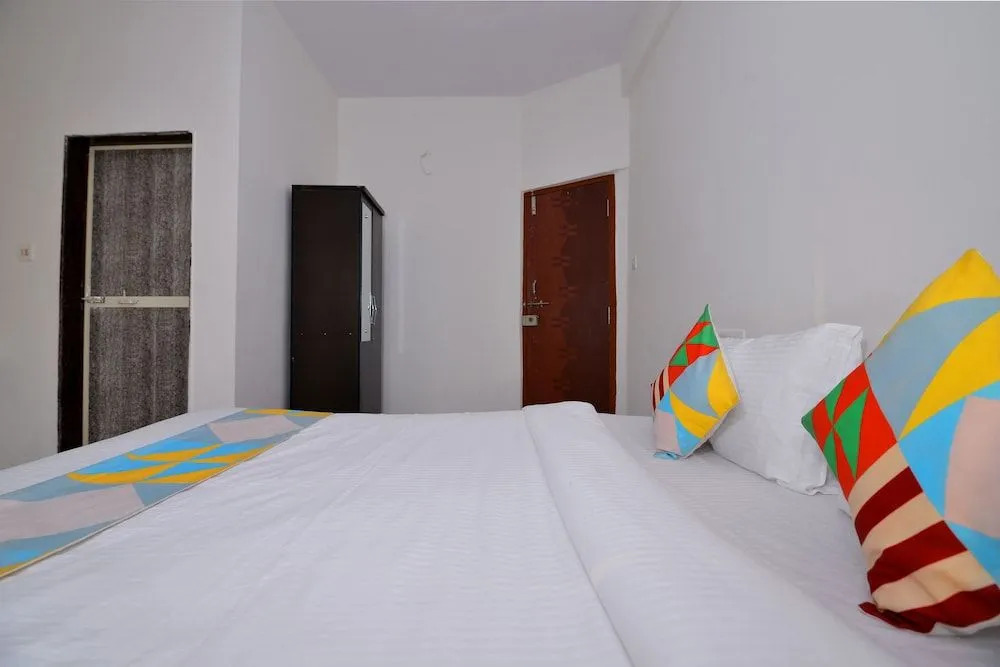 OYO 17363 Home Nature View Stay Mandrem