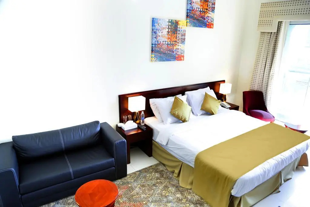 Сlick Square Hotel