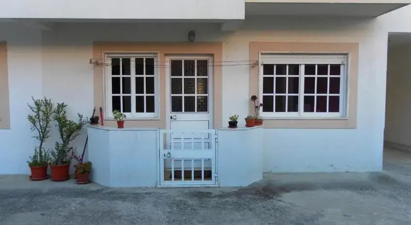 LUMOHOUSE