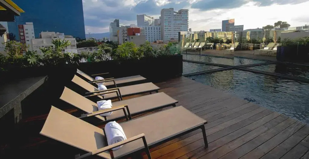 Hive Nápoles by G Hotels