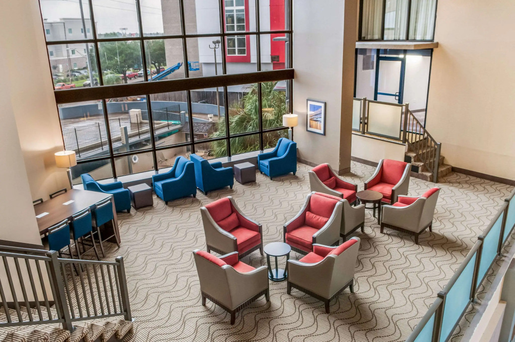 Comfort Inn & Suites At Copeland Tower