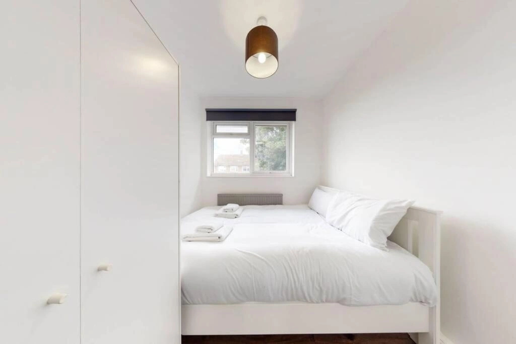 Amazing 3 Bedroom Flat - 4mins to tube station