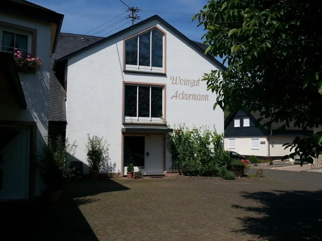 Ferienwohnung Weingut KDM