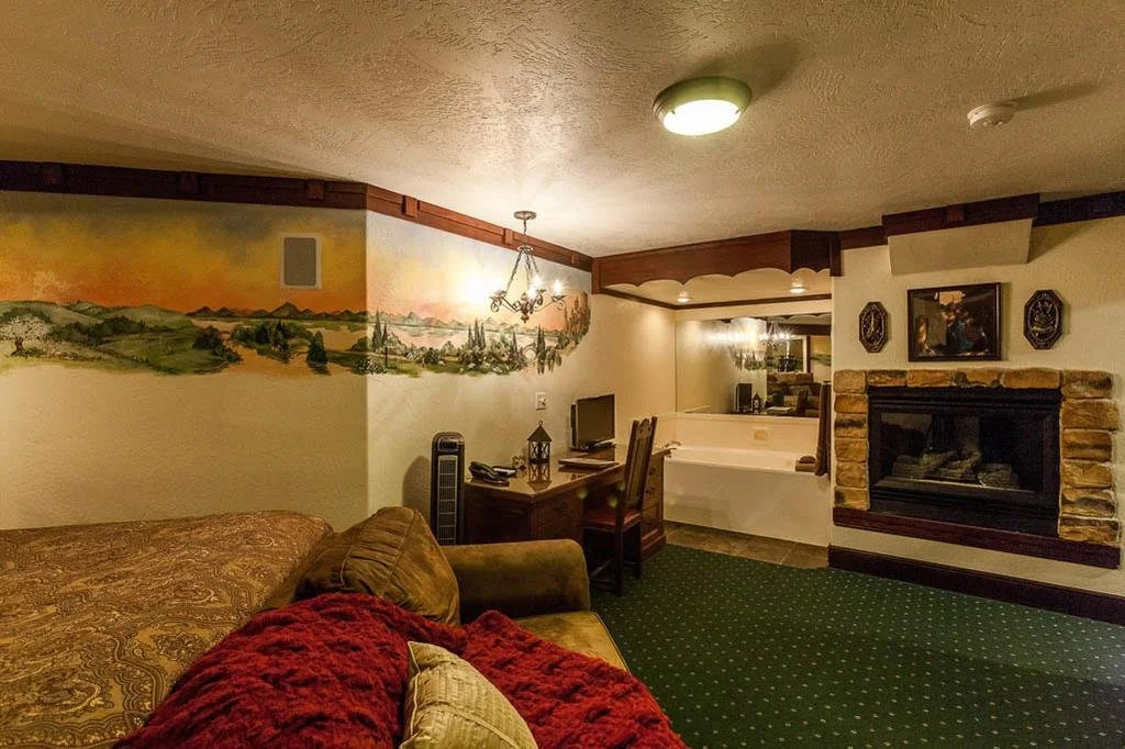 Castle Creek Inn