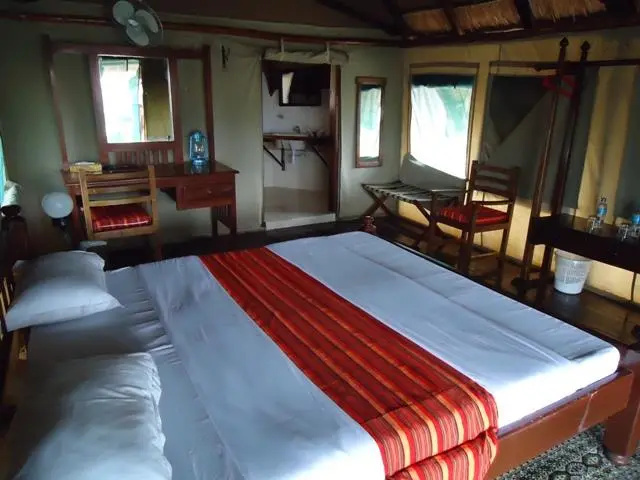 Manyara Wildlife Safari Camp Hotel