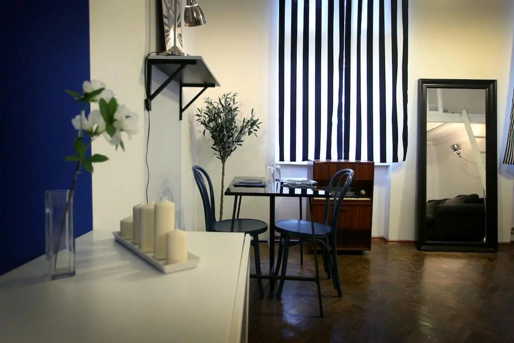 Trendy Equipped Apartment
