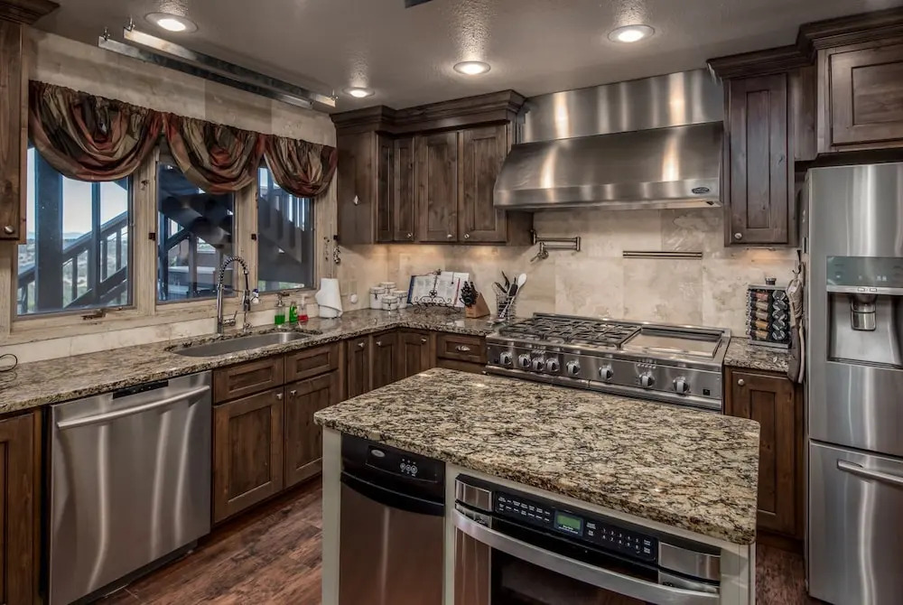 ALTO ESCAPE - Four Bedroom Home