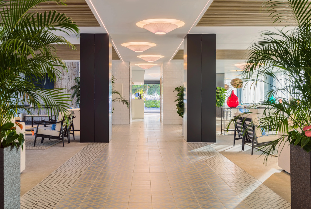 Отель H10 Casa del Mar