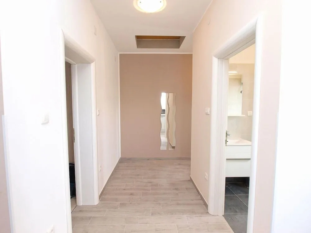 Apartment 1449