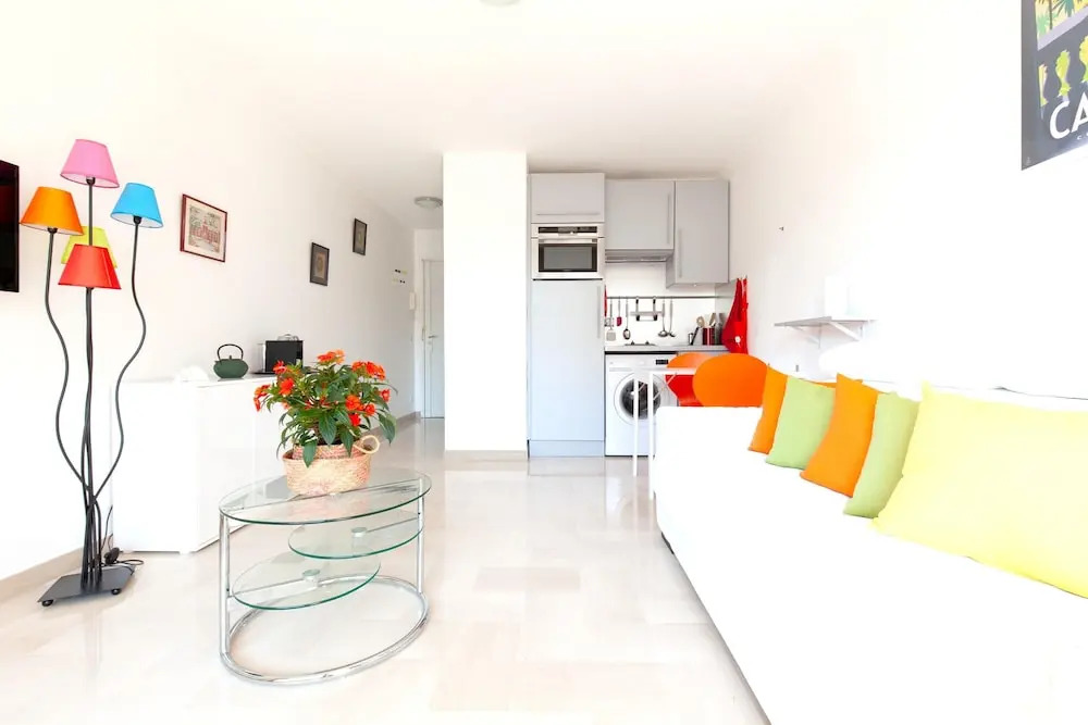 Studio In Cannes With Wonderful City View Terrace And Wifi 50 M From The Beach