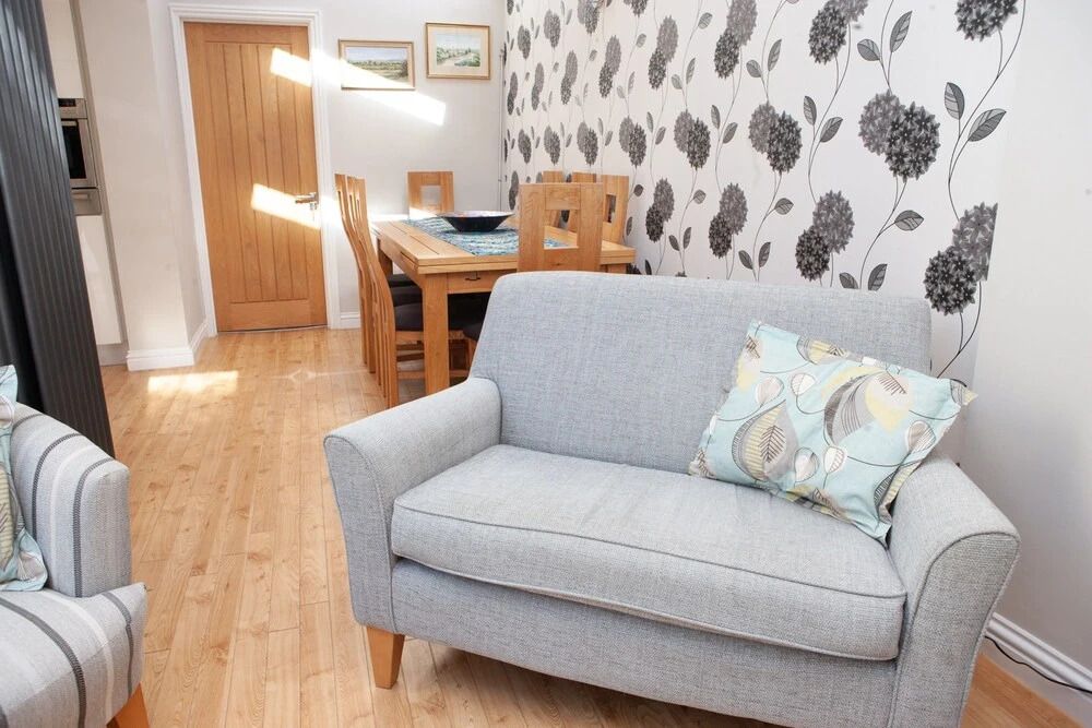 4 Bedroom House in Village Edge of Bath